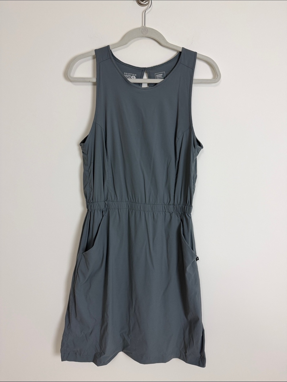 Mountain Hardwear Slate Green Active dress size medium